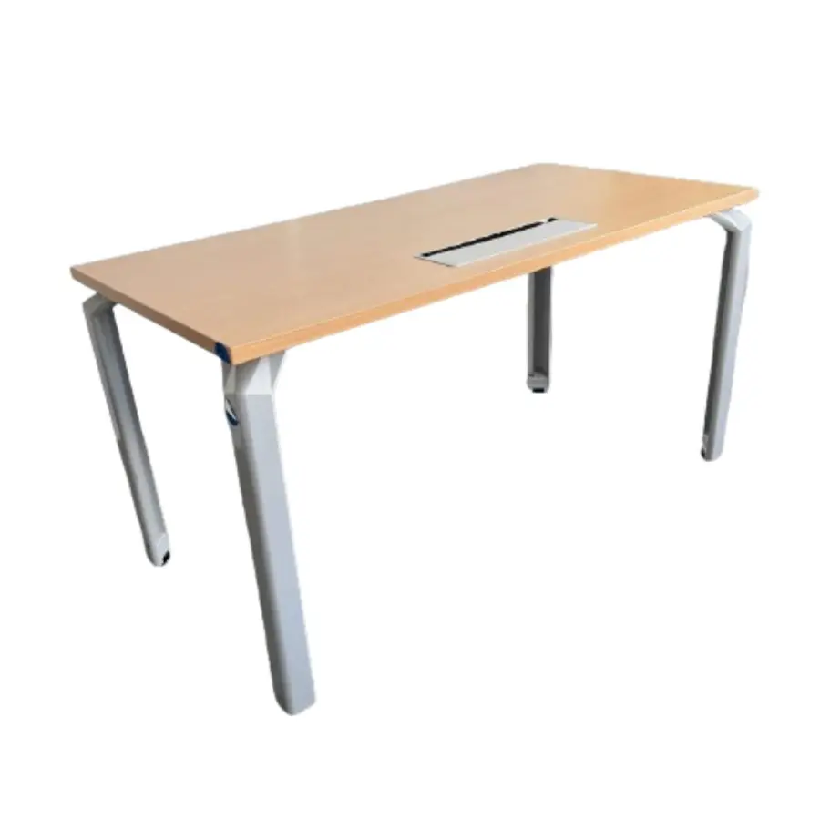 Bureau droit - SCOP3 - 140x70cm - Bois clair